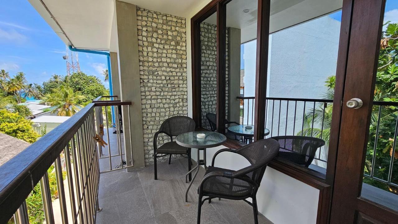 Dhigurah Cottage Exteriör bild